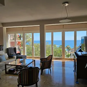 https://malagueta-penthouse-premium.es-andalucia.com